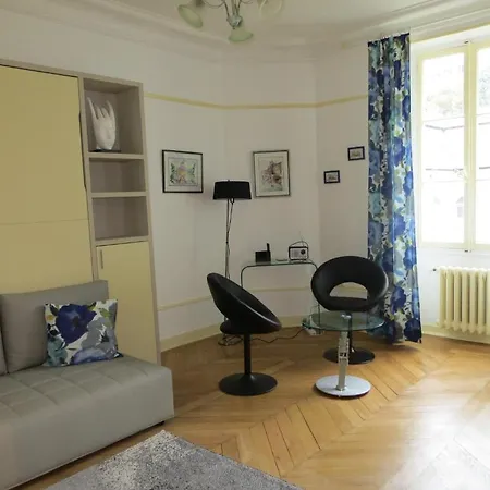 Le Beau Site - Studio